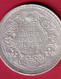 British India 1944 Bombay Mint George VI One Rupee Silver Coin- FC5618
